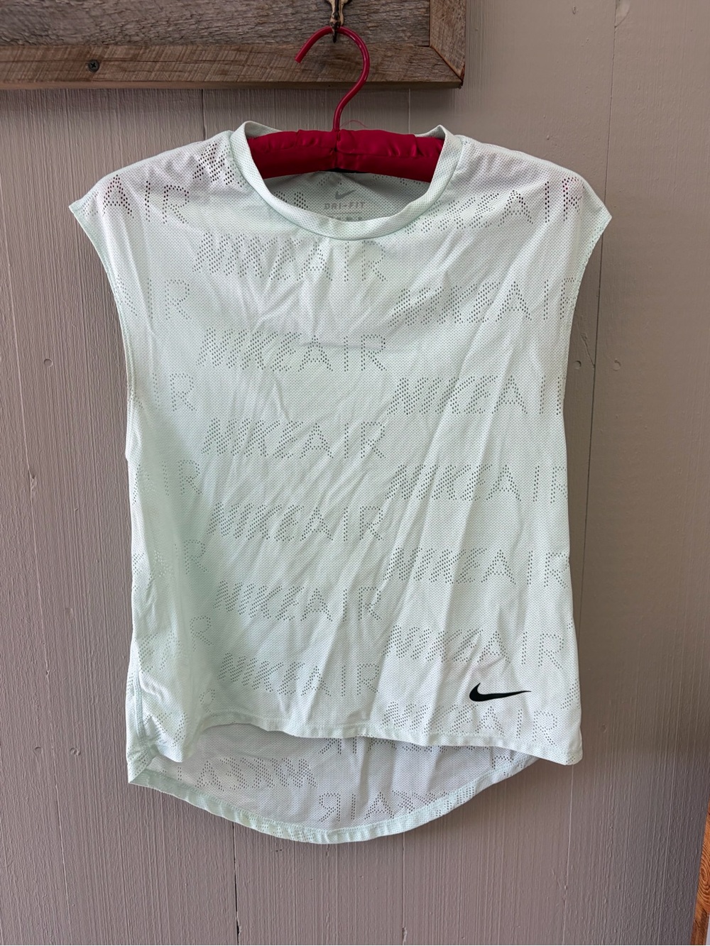 Nike Women’s Light Green Mesh Performance Tank - Mint